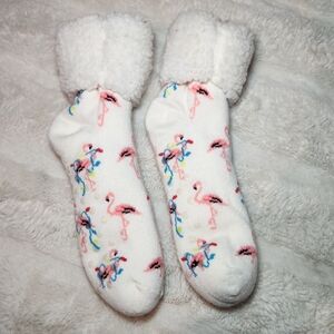 Cozy Sherpa-Lined Slipper Socks – Pink Flamingo Print – Non-Slip Grips